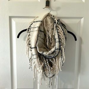Cream and Black flannel patterned infinity scarf EUC